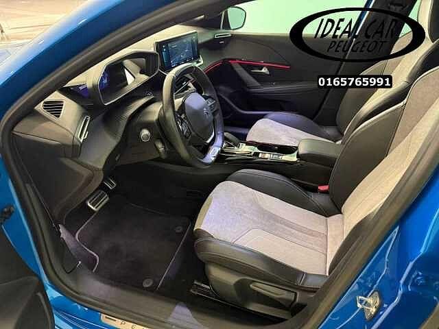 Peugeot 208 motore elettrico 136 CV 5 porte GT