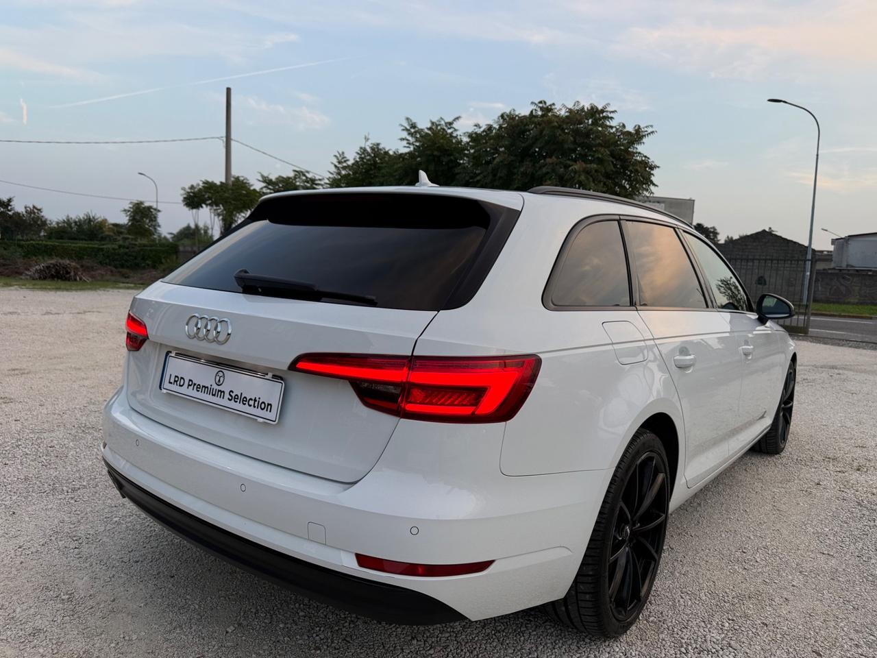 Audi A4 Avant 3.0 TDI 272 CV quattro Sport Fari Matrix Navi Full