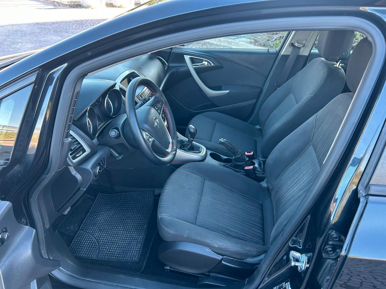 Opel Astra 1.3 CDTI 95CV Sports