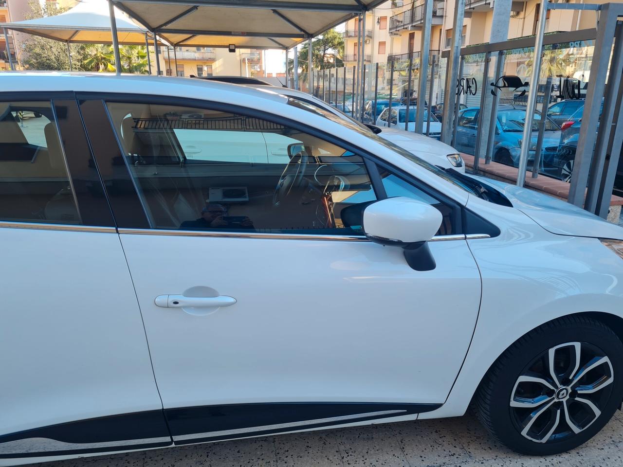 Renault Clio - 1.5 dCi Ecoleader moschino 2019