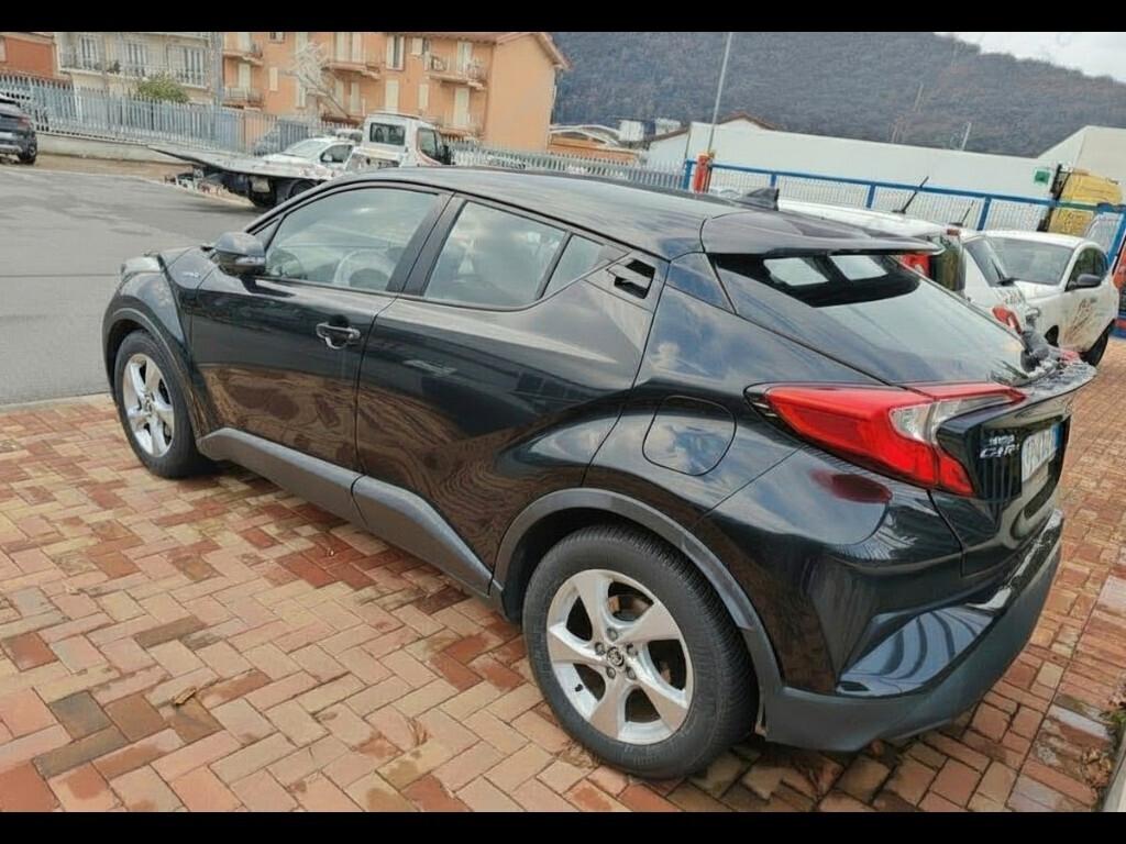 Toyota C-HR 1.8 Hybrid E-CVT Business