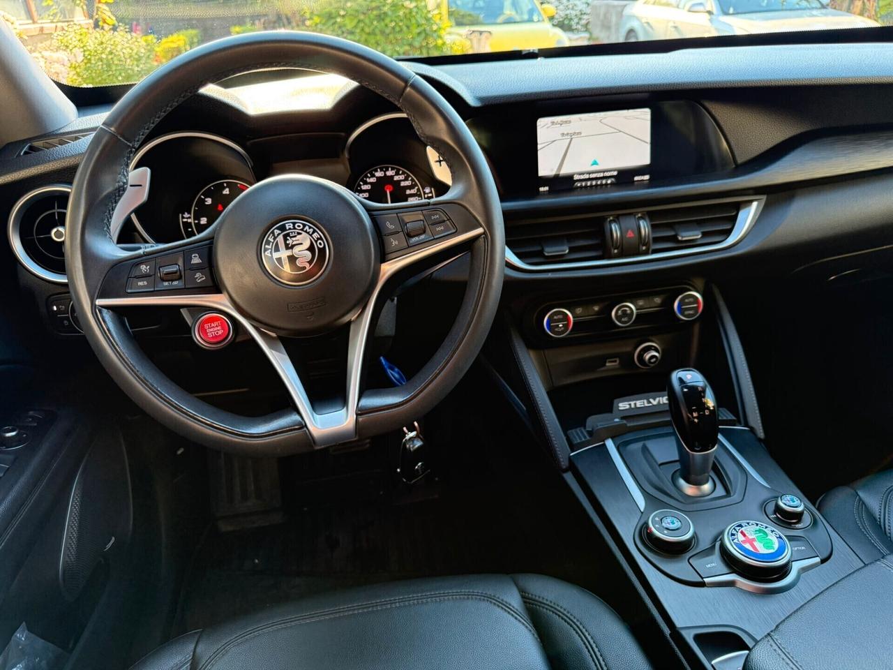 Alfa Romeo Stelvio 2.2 TD 180cv AT8 Q4 Business