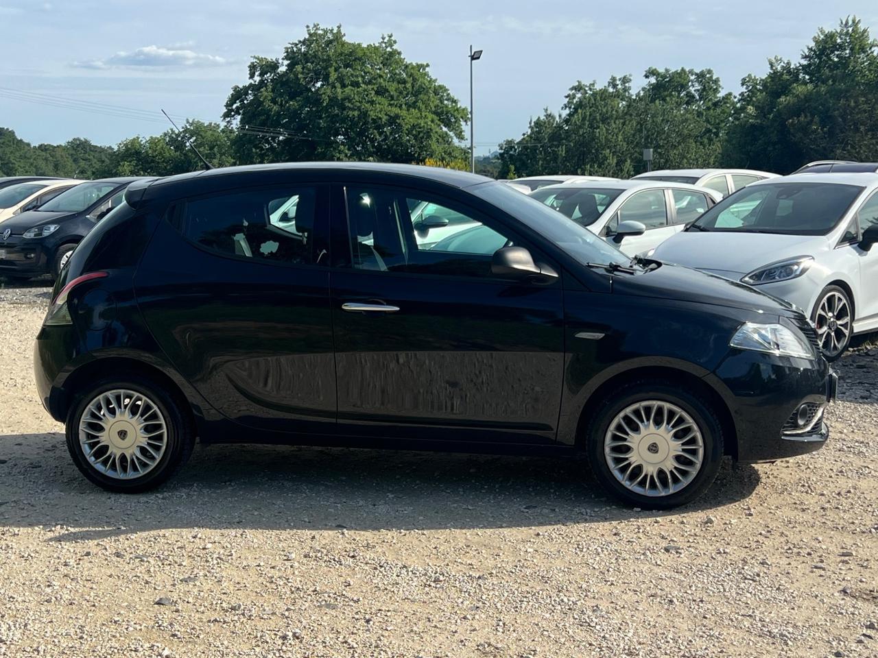 Lancia Ypsilon 1.2 Benzina Gold Permute Rate Neopatentati