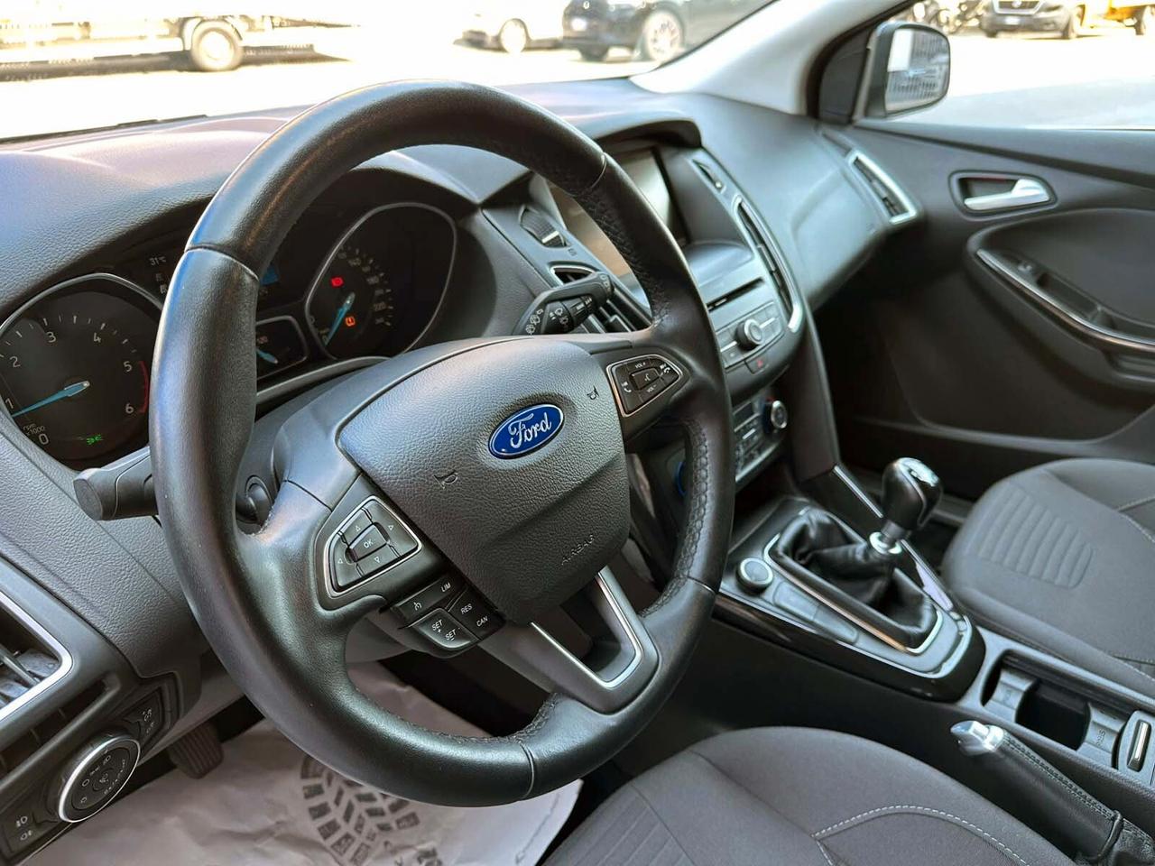 Ford Focus 1.5 TDCi 120 CV Navigatore Cruise control 4 Vetri elettrici