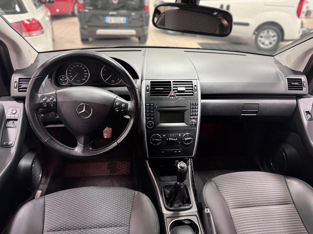Mercedes-benz A 160 BlueEFFICIENCY Elegance