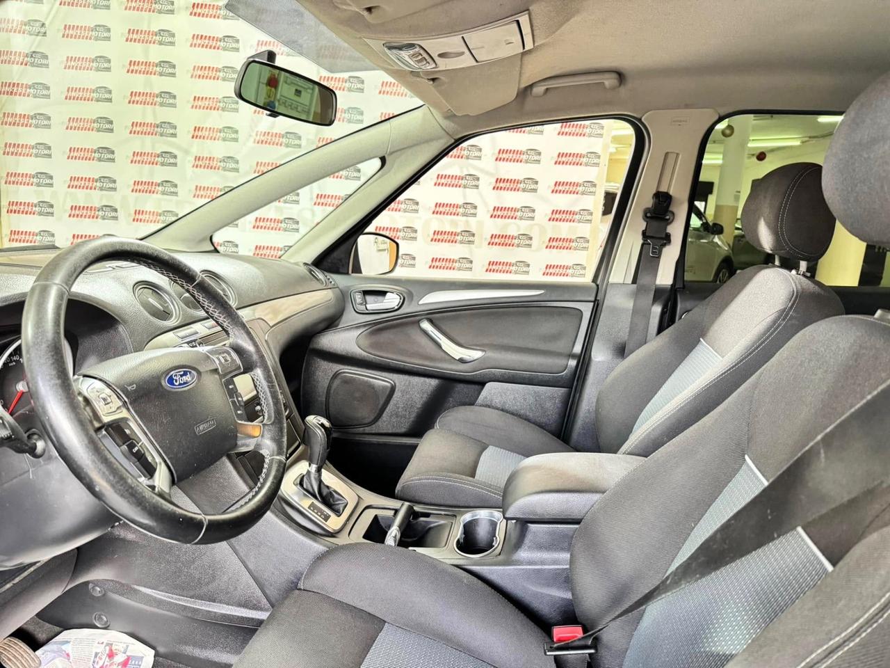 Ford S-Max 2.0 TDCi 140CV Powershift Nav Edition