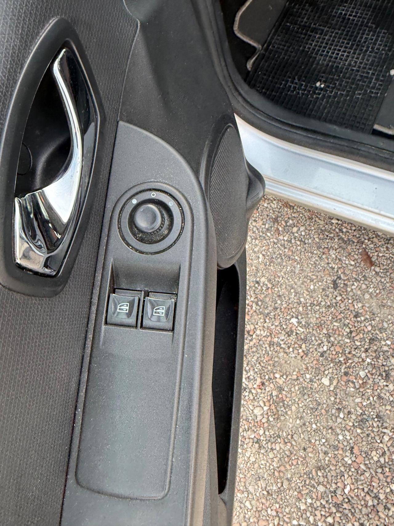 Renault Clio 1.5 dCi 8V 75CV 5 porte Live