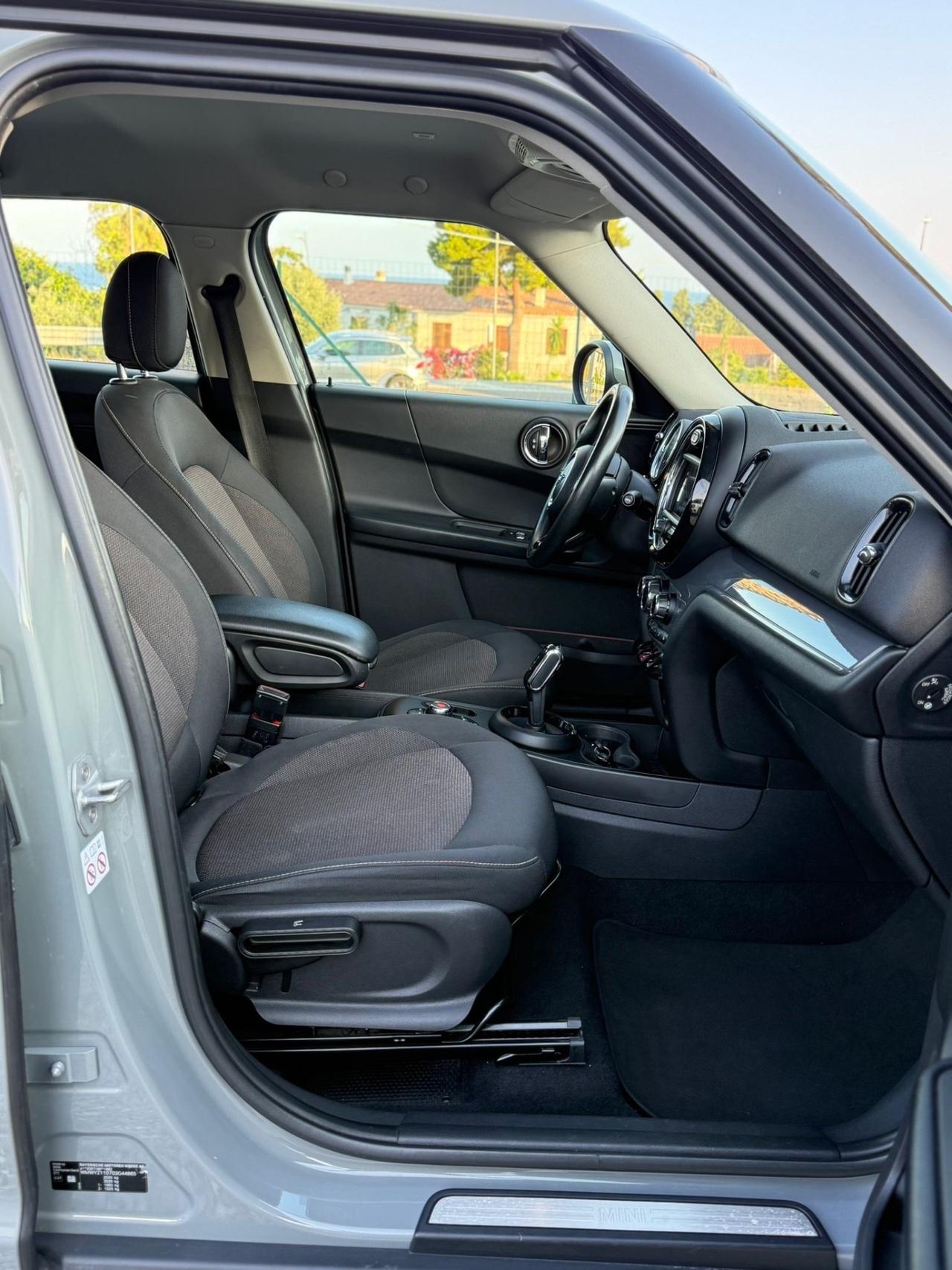 Mini Cooper D Countryman 1.5 One Business Automatica