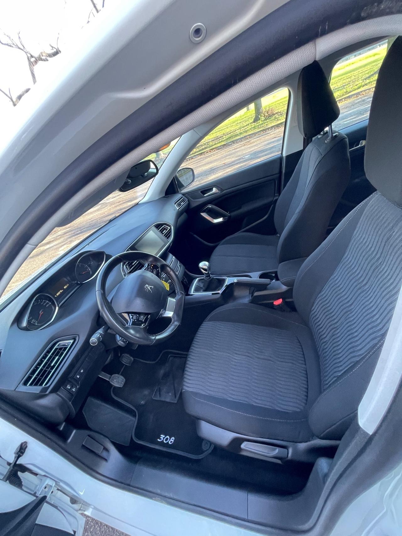 Peugeot 308 BlueHDi 120 S&S EAT6 GT Line