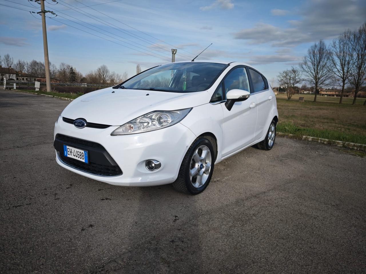 Ford Fiesta 1.4 5 porte Bz.- GPL Titanium