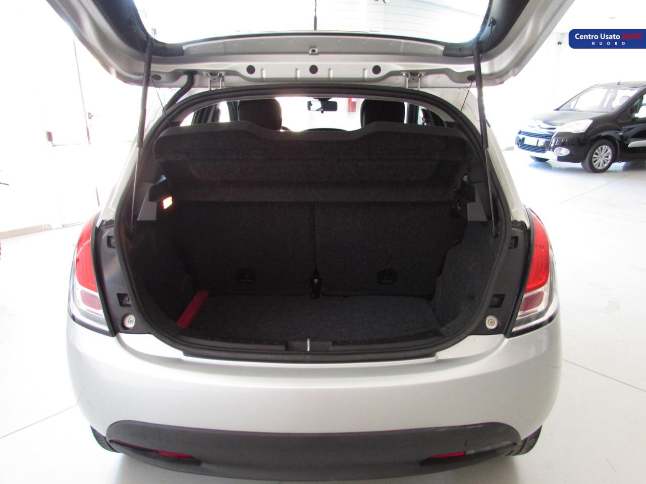 Lancia Ypsilon 1.2 69 CV Diva