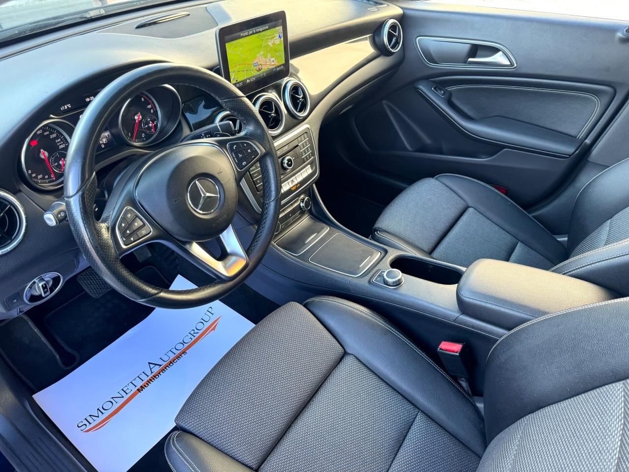 MERCEDES CLA 200d S.B. Sport - Tetto Led Navi
