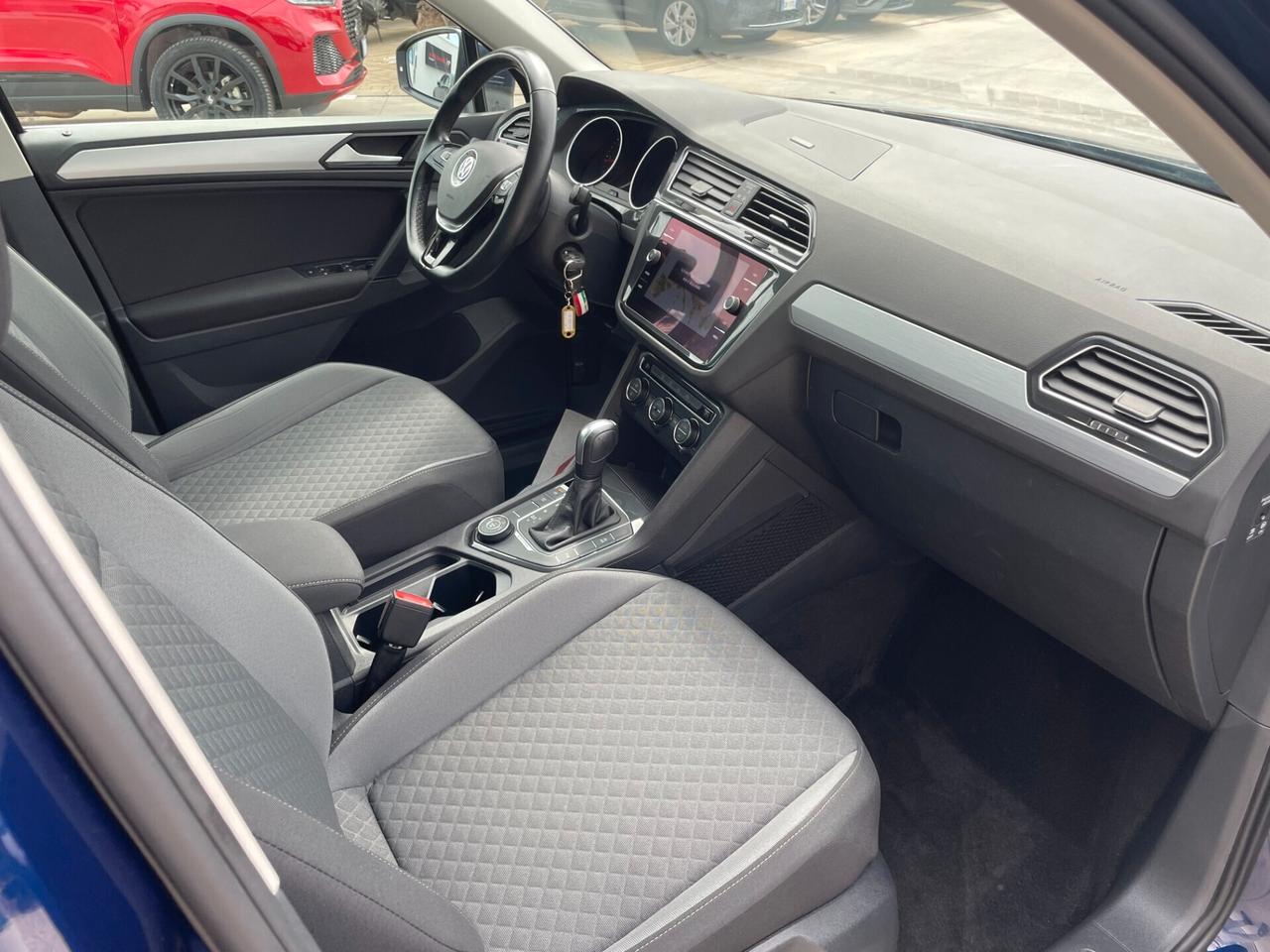 Volkswagen Tiguan 2.0 TDI SCR DSG 4MOTION Business BMT