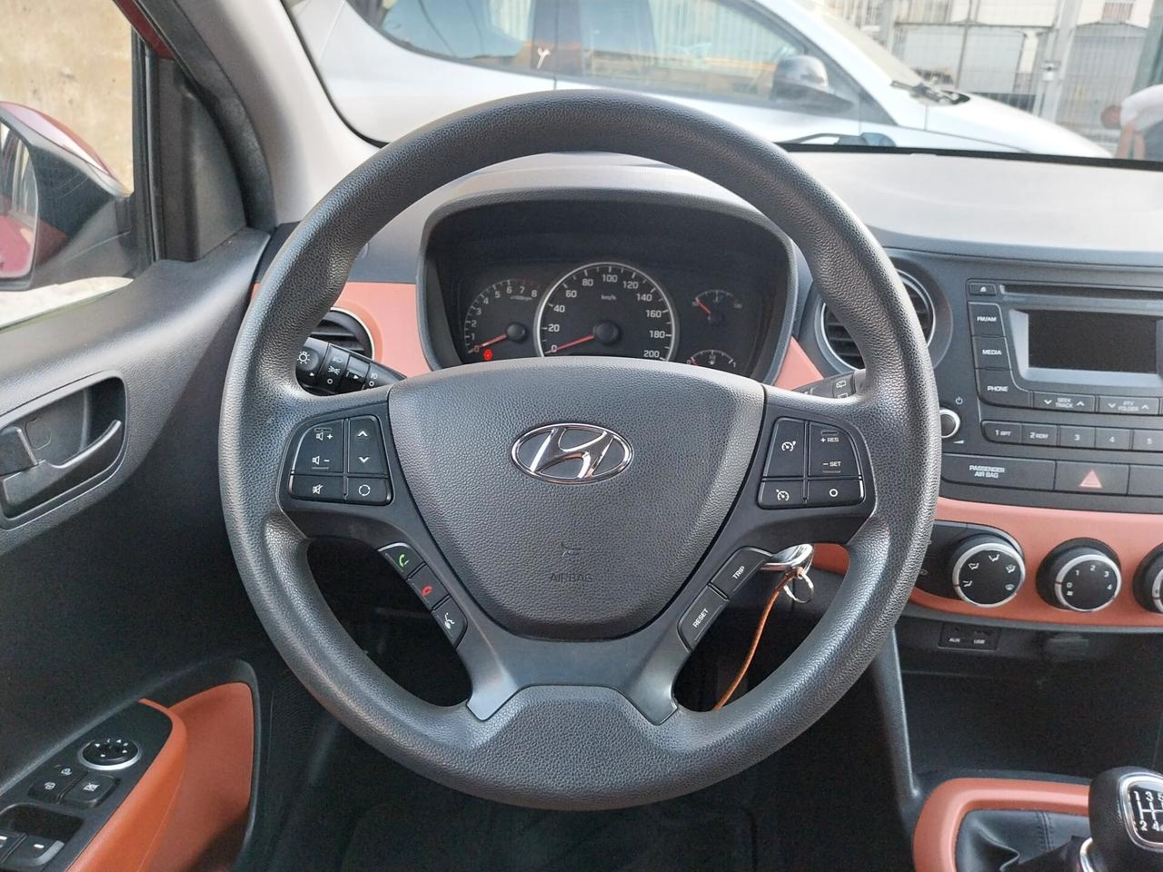 HYUNDAI I10 1.0 BENZINA 52.000 KM 2015