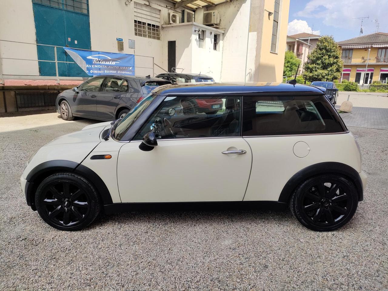 Mini 1.6 16V Cooper Harman Cardon