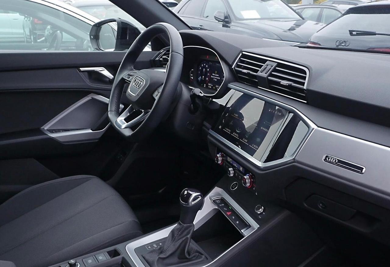 Audi Q3 45 TFSI S tronic S LINE esterno Cerchi 20