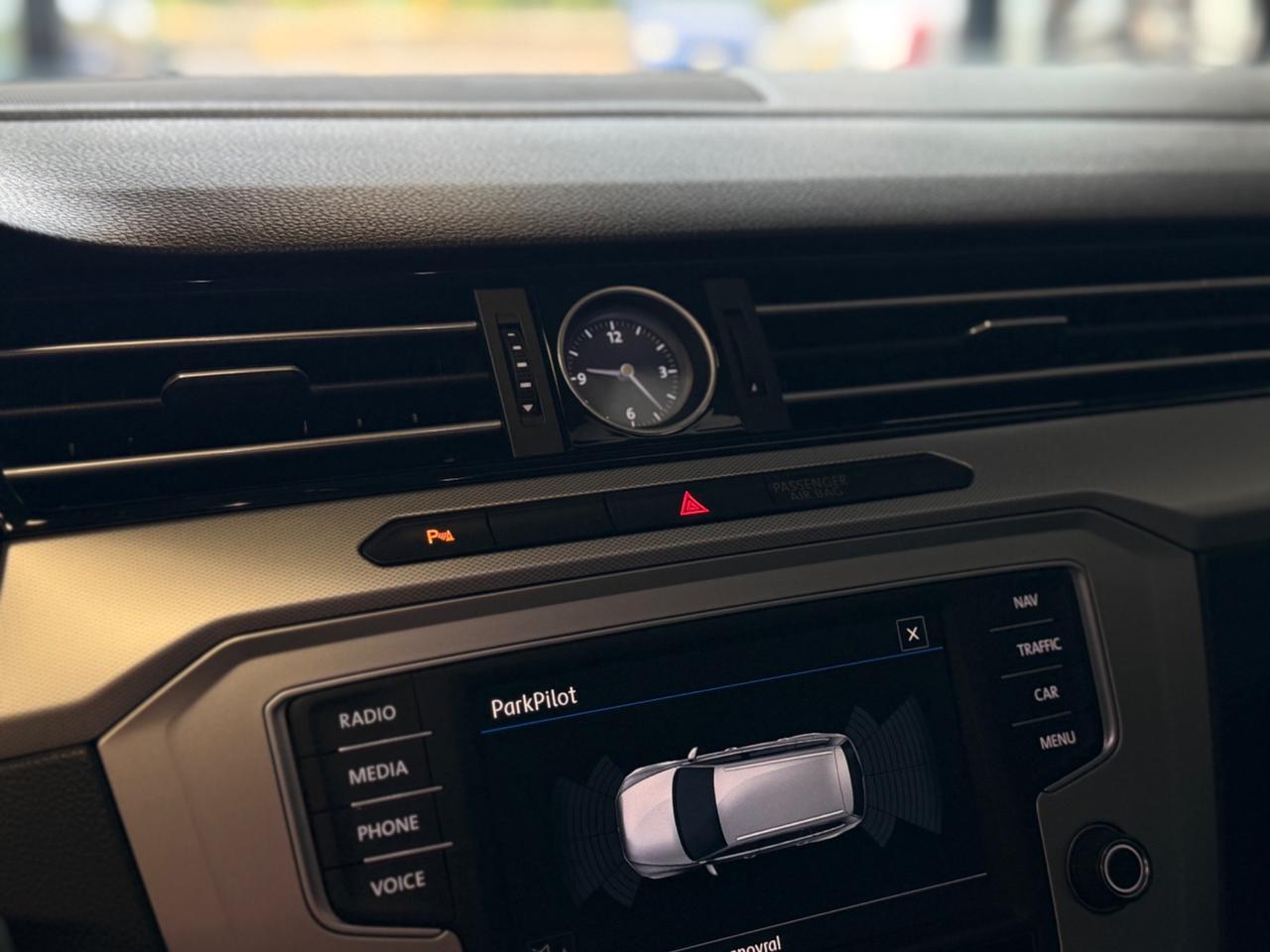 Volkswagen Passat Business Variant 2.0 TDI Executive BMT