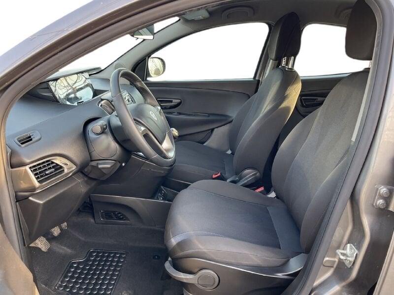 Lancia Ypsilon III 2015 1.0 hybrid Gold s&s 70cv