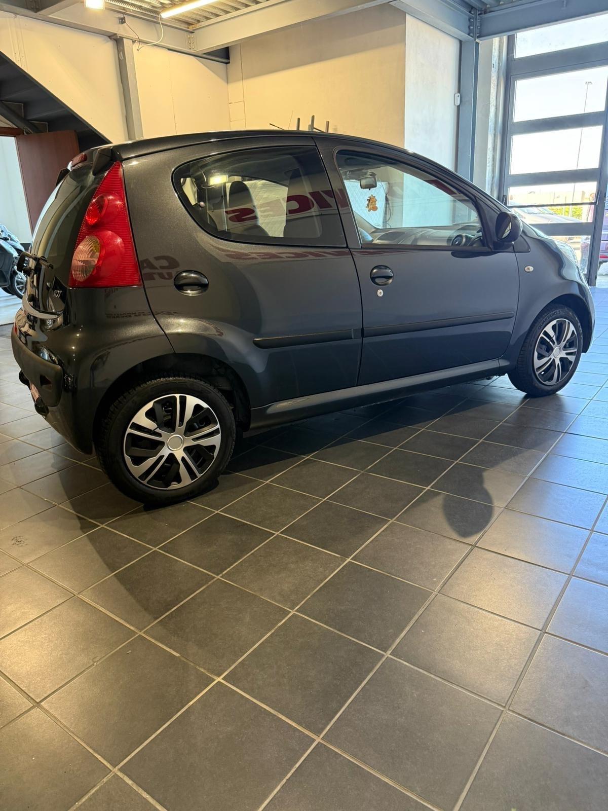 Peugeot 107 1.0 -NEOPATENTATI-UNICO PROPRIETARIO