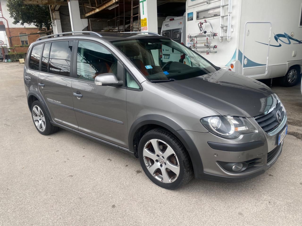Volkswagen Touran 1.9 TDI 105CV DPF DSG Trendline