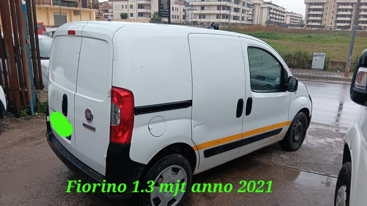 Fiat Fiorino incidentata sinistrata mondialcars 021