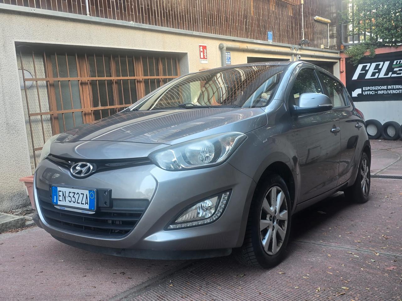 Hyundai i20 1.1 CRDi 5p. Sound Edition - Doppio treno di gomme