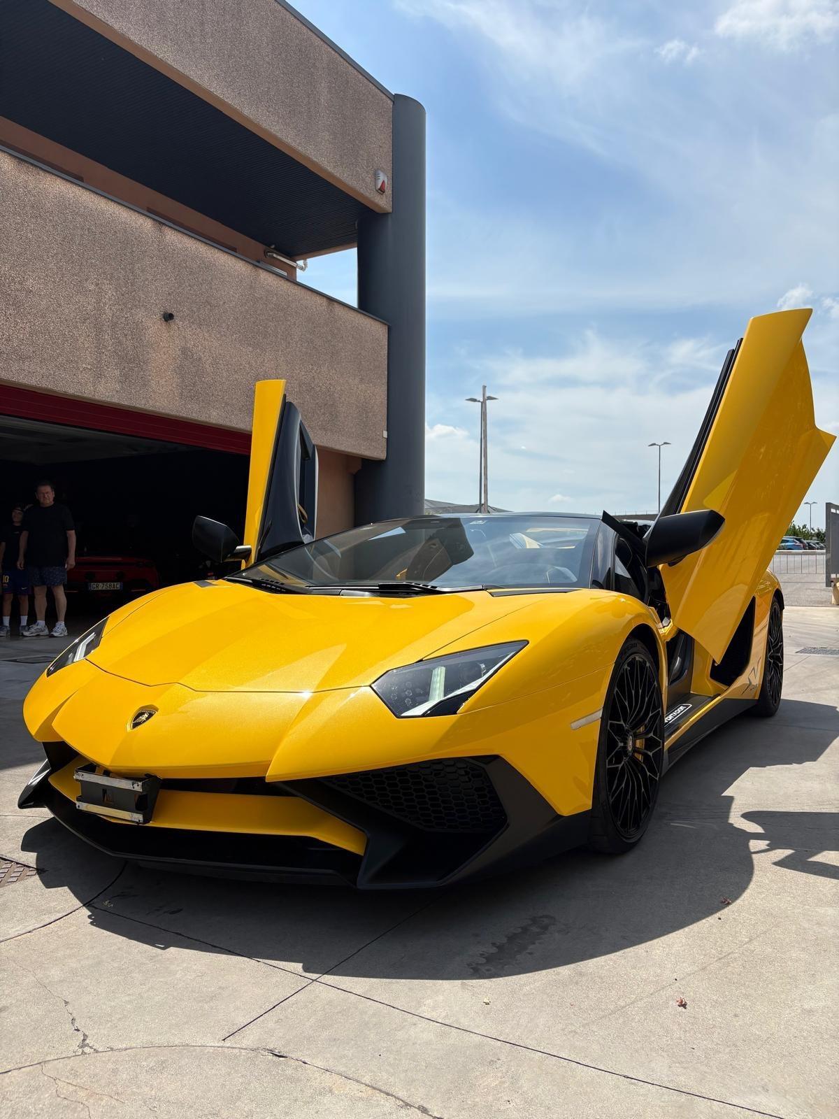 Lamborghini Aventador 6.5 V12 LP750-4 Superveloce Roadster