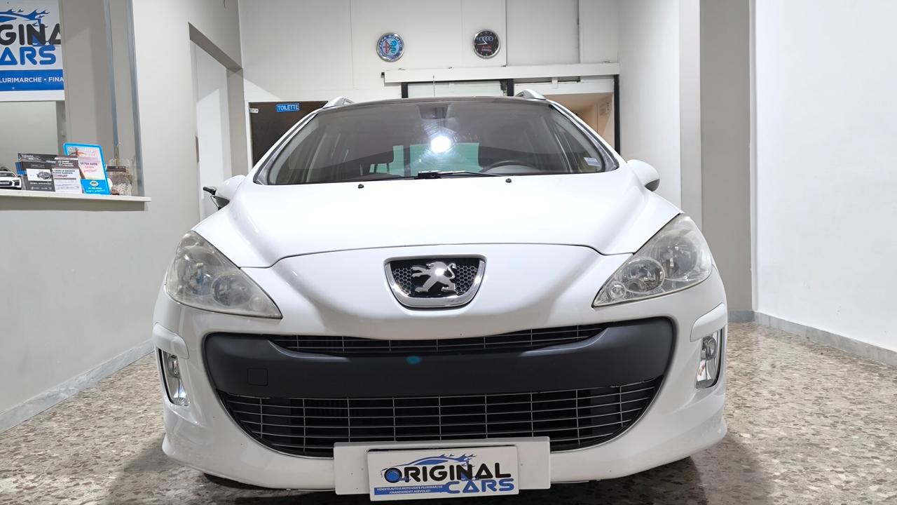 Peugeot 308 1.6 HDi 110CV SW Ciel Féline
