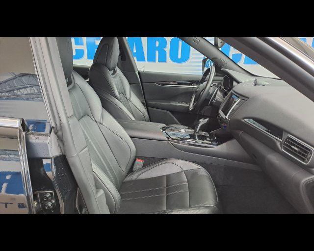 MASERATI Levante 3.0 V6 Gransport 275cv auto