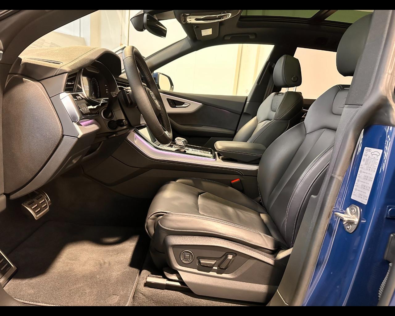 AUDI Q8 55 TFSI e TIPTRONIC QUATTRO S-LINE PLUS