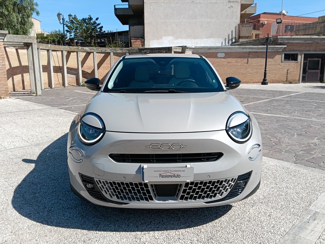 Fiat 600 Hybrid 100 CV DCT MHEV La Prima