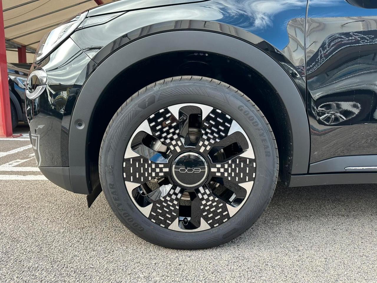 Fiat 600 Hybrid 100 CV DCT MHEV La Prima
