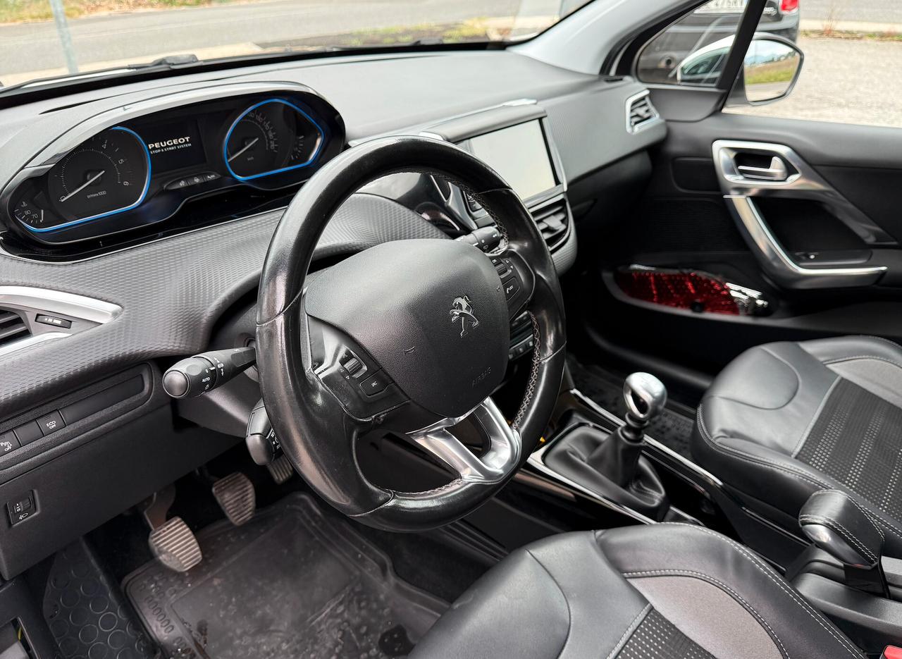 Peugeot 2008 BlueHDi 120 S&S Allure
