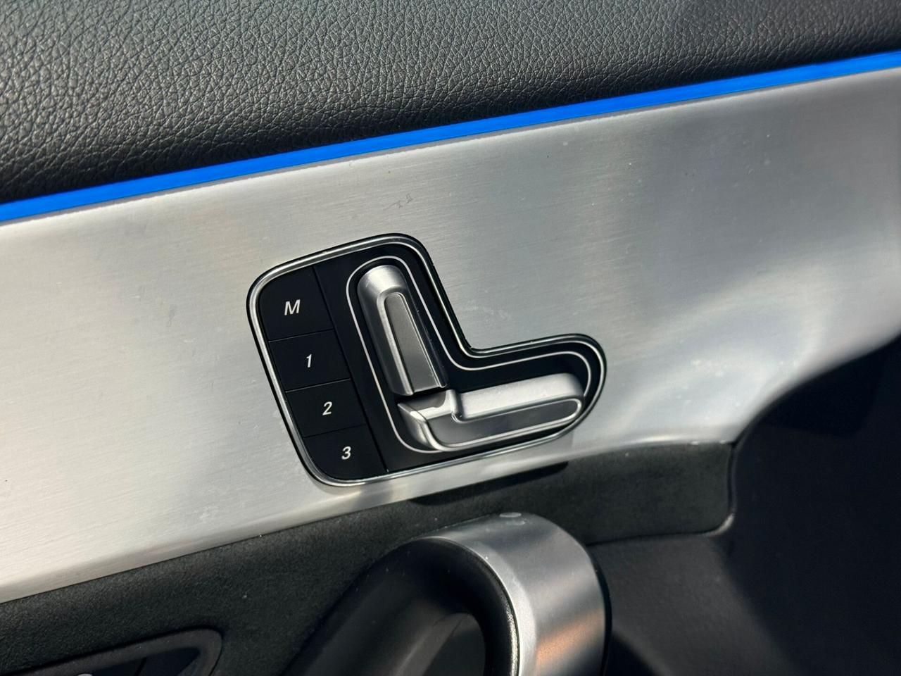 Mercedes-benz A 180 d Automatic Premium AMG Night Edition