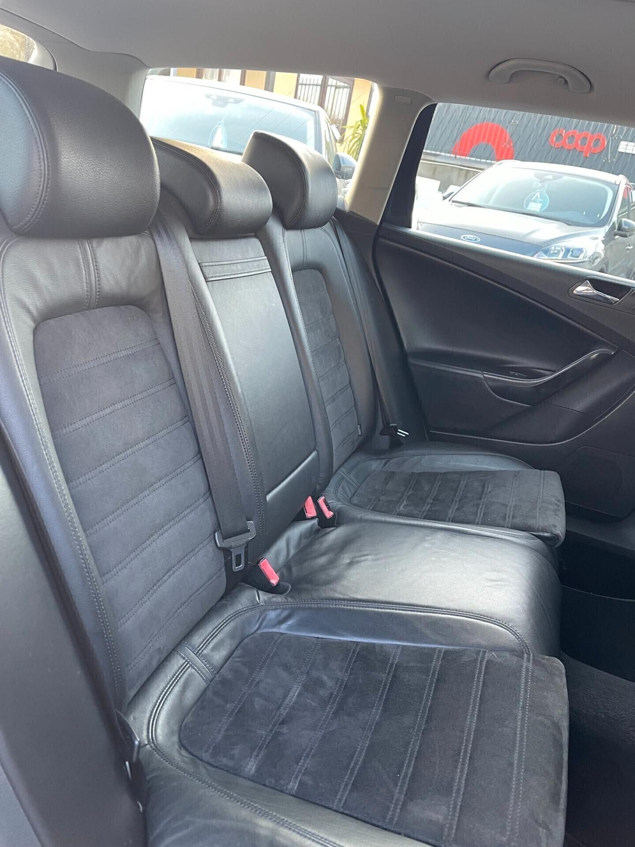 Volkswagen Passat 2.0 TDI 140cv Full Optional