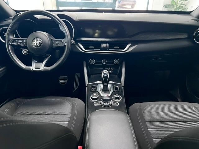 Alfa Romeo Stelvio 2.2 Turbodiesel 160 CV AT8 RWD Super