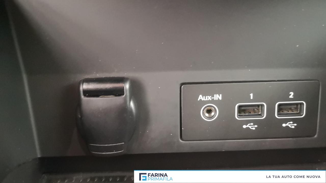 RENAULT Captur II 2019 - Captur 1.6 E-Tech hybrid Intens 145cv auto
