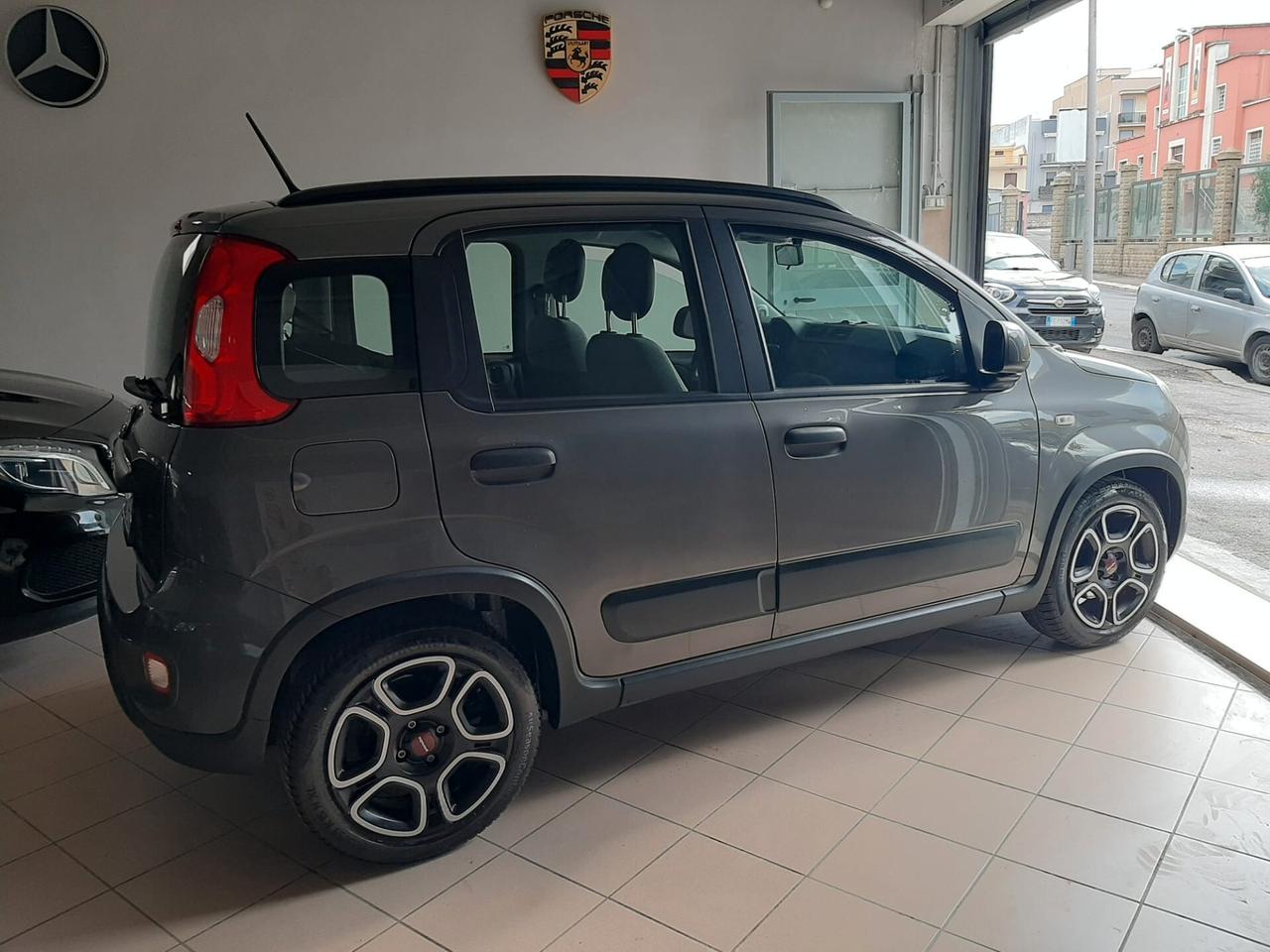Fiat Panda 1.0 FireFly S&S Hybrid City Cross