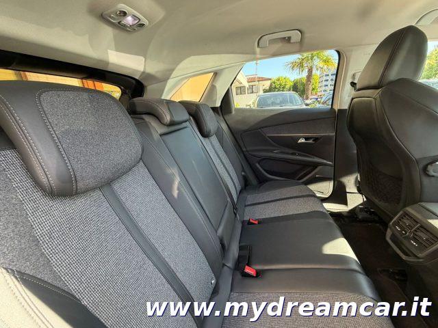 PEUGEOT 3008 BlueHDi 130 S&S Allure