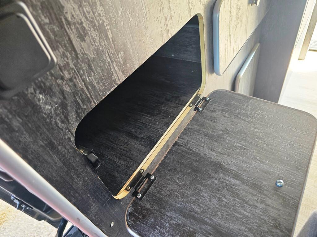 Ford TRANSIT CUSTOM 2.0 ECOBLUE HYBRID 170CV SOLARIA AUTOCARAVAN 4 POSTI LETTO CON BAGNO COMPLETO!