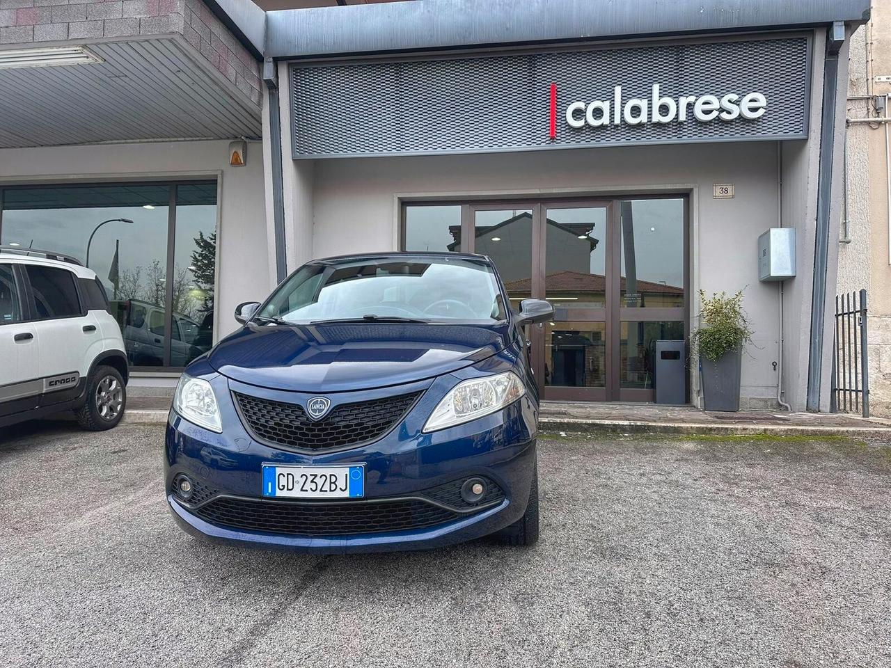 Lancia Ypsilon 1.0 Hybrid Gold 70 CV