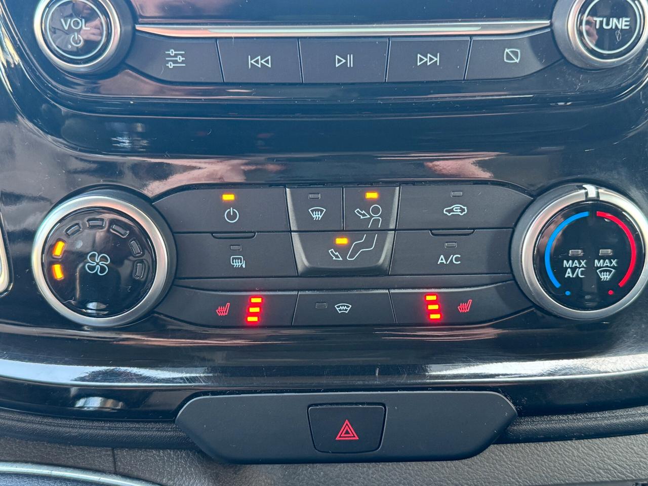 Ford Transit Custom 300 2.0 TDCi 130 PC Furgone Titanium