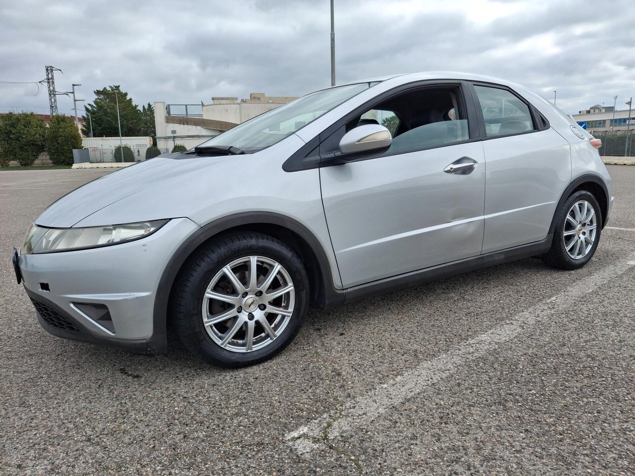 Honda Civic 2.2 i-CTDi 5p. Executive i-P-SEDILI IN PELLE-
