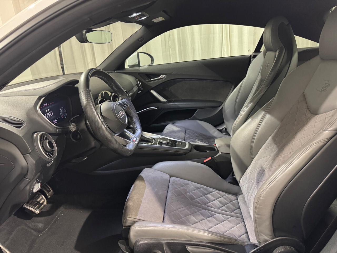 Audi TT Coupé 2.0 TFSI quattro S tronic line