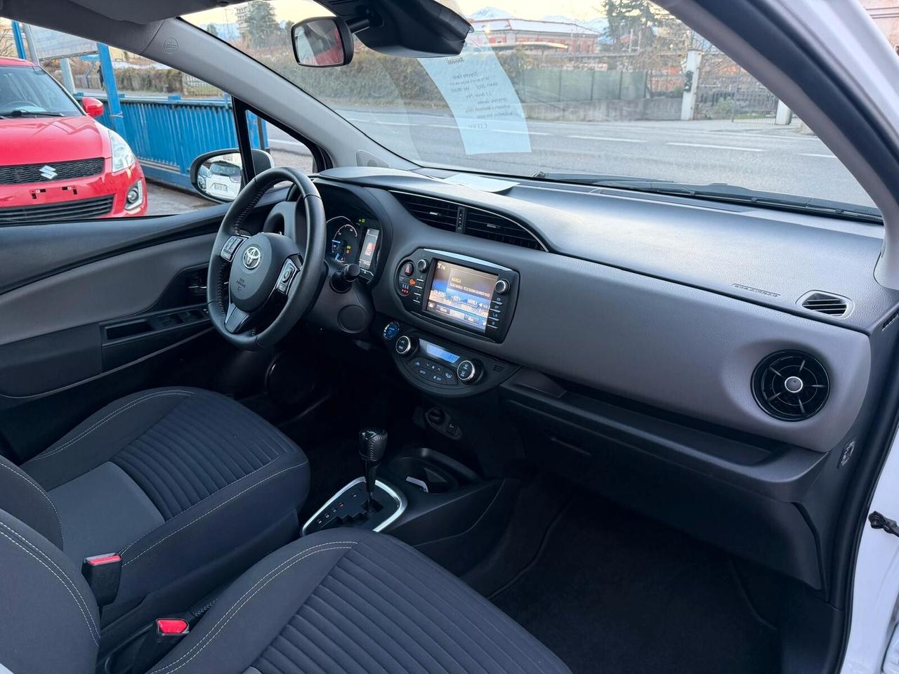 Toyota Yaris 1.5 Hybrid 5 porte Cool