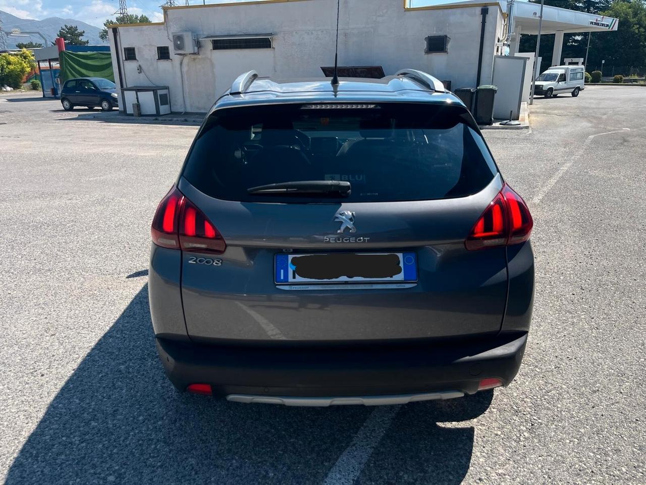 Peugeot 2008 BlueHDi 100 GT Line
