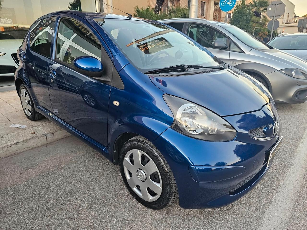 TOYOTA AYGO 1.0 60CV SOL AUTOMATIK