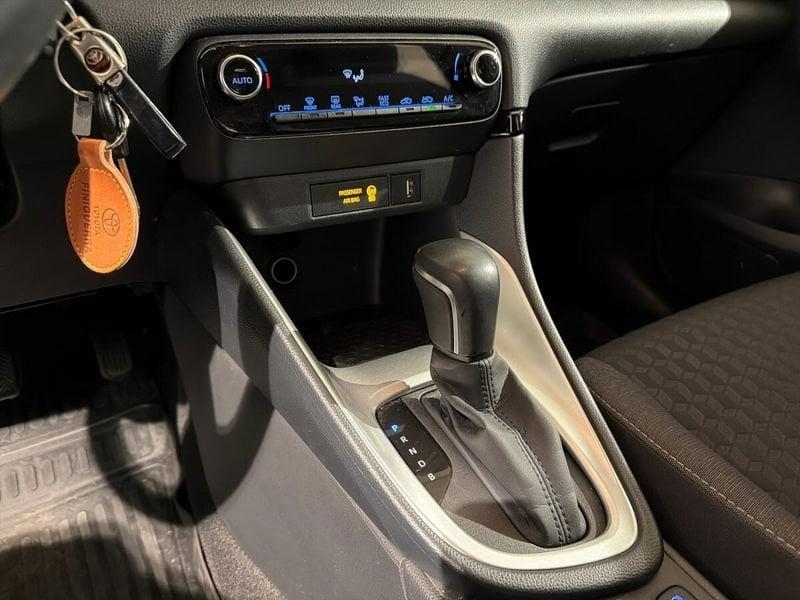 Toyota Yaris Hybrid Trend MY22