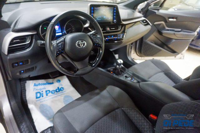 TOYOTA C-HR 1.8 Hybrid E-CVT Advance