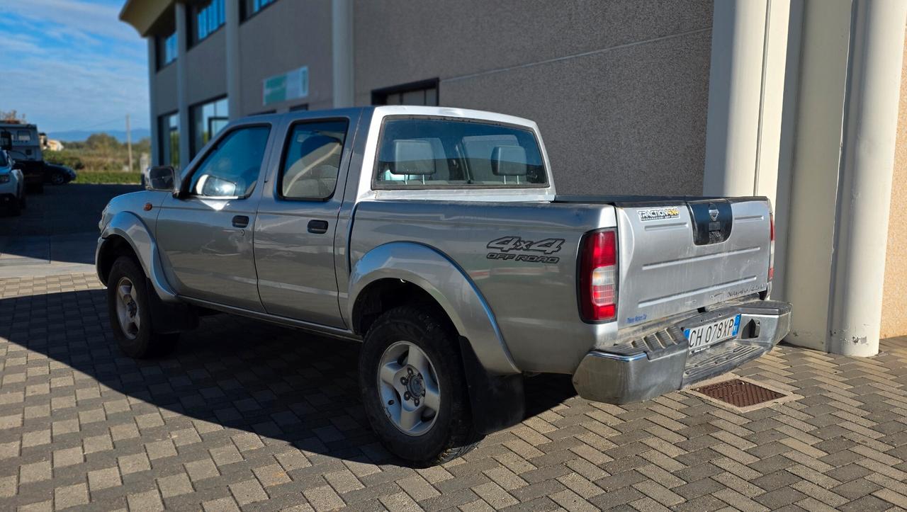 NISSAN NAVARA CREW CAB 2,5